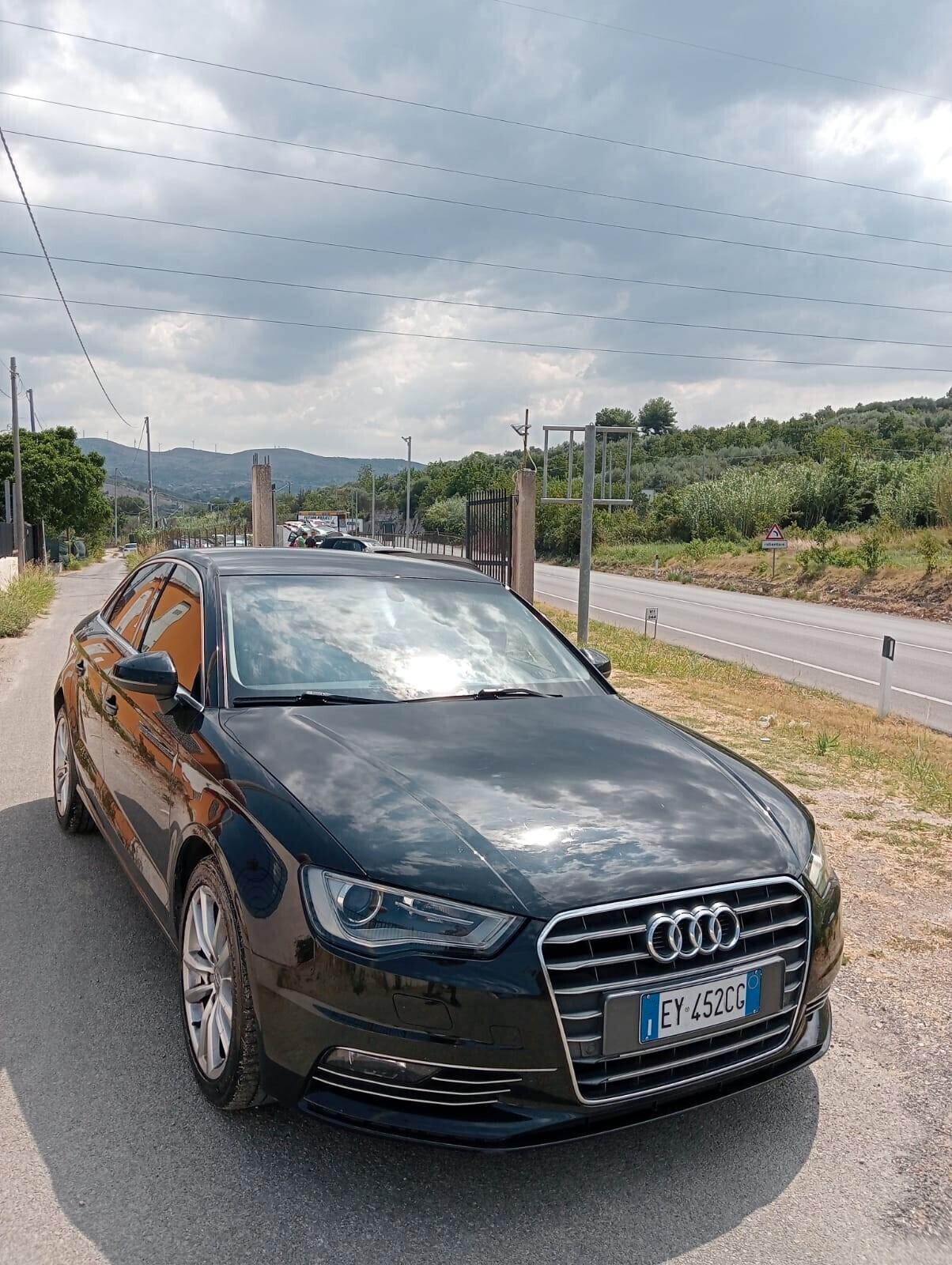 Audi A3 Sedan 1.6 TDI clean diesel quattro edition