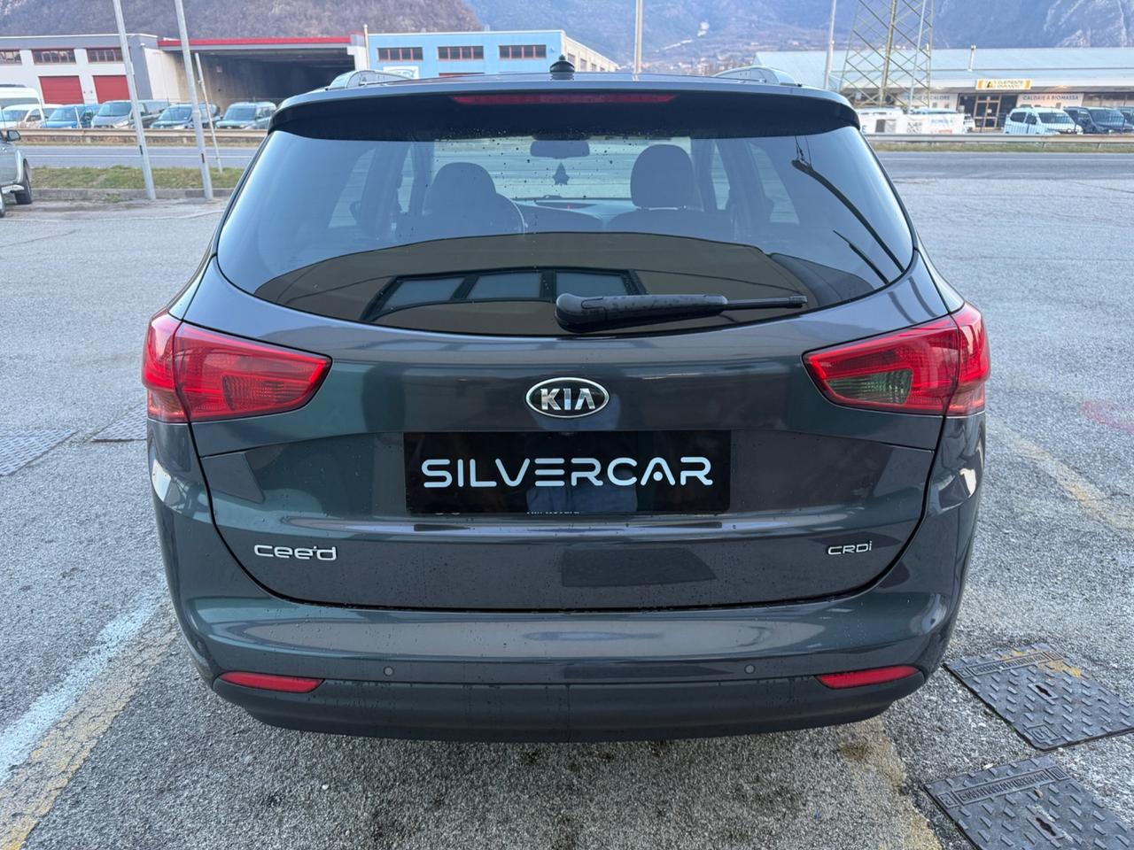 Kia Ceed - 1.6 CRDi 128 CV aut. SW Platinum