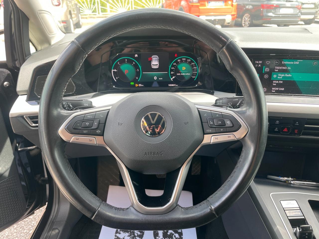 Volkswagen Golf 8 2.0 TDI 116cv SCR Life DSG