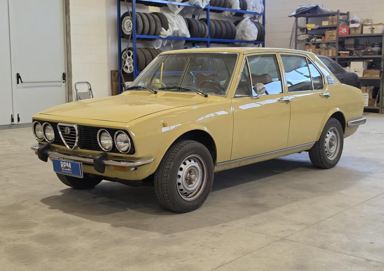 Alfa Romeo Alfetta 1.8 giallo piper