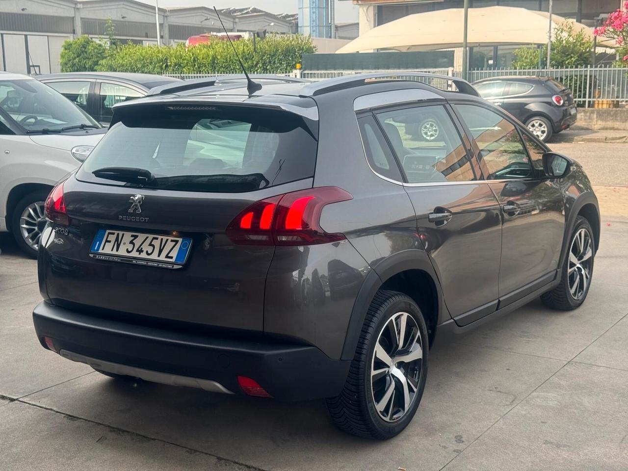 Peugeot 2008 PureTech Turbo 110 S&S Allure