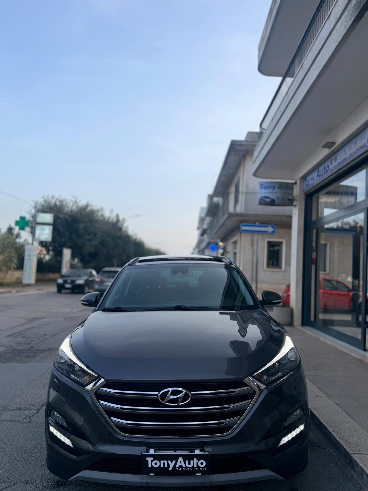 Hyundai Tucson 1.7 CRDi XPossibleTETTO APRIBILE,TELECAMERA,NAVI,ANDROID AUTO,BLUETOOTH,FULL LED,PELLE