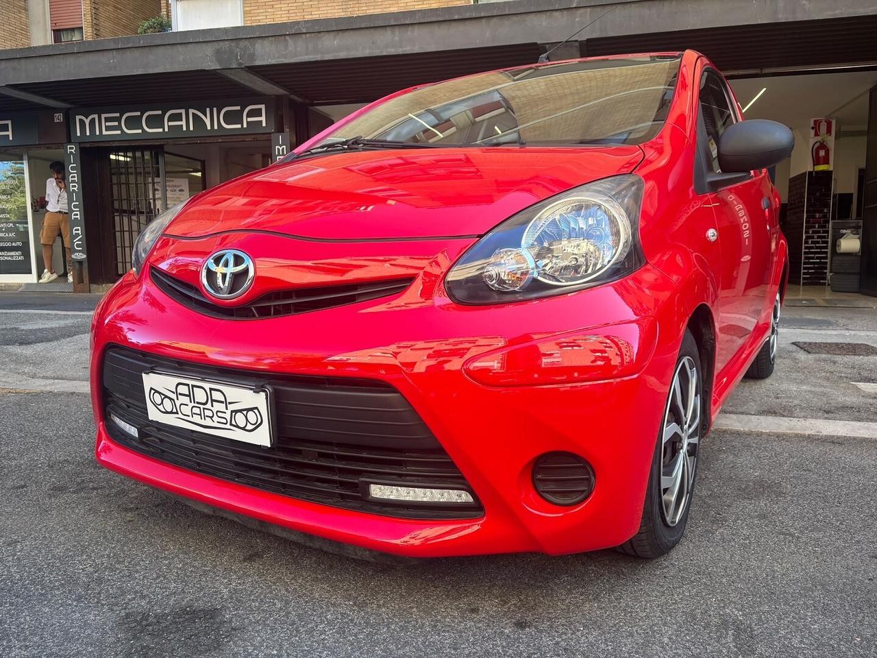 Toyota Aygo 1.0 - PASSAGGIO DI PROPRIETà INCLUSO
