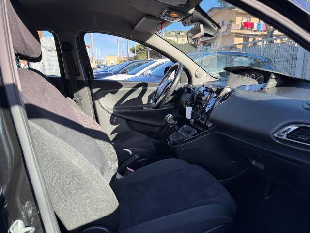 LANCIA Ypsilon 1.2 69 CV 5 porte GPL Ecochic Gold