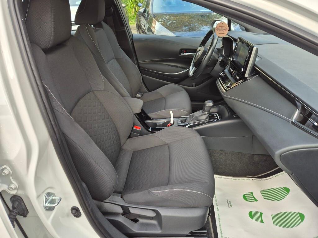 Toyota Corolla 1.8 Hybrid Business