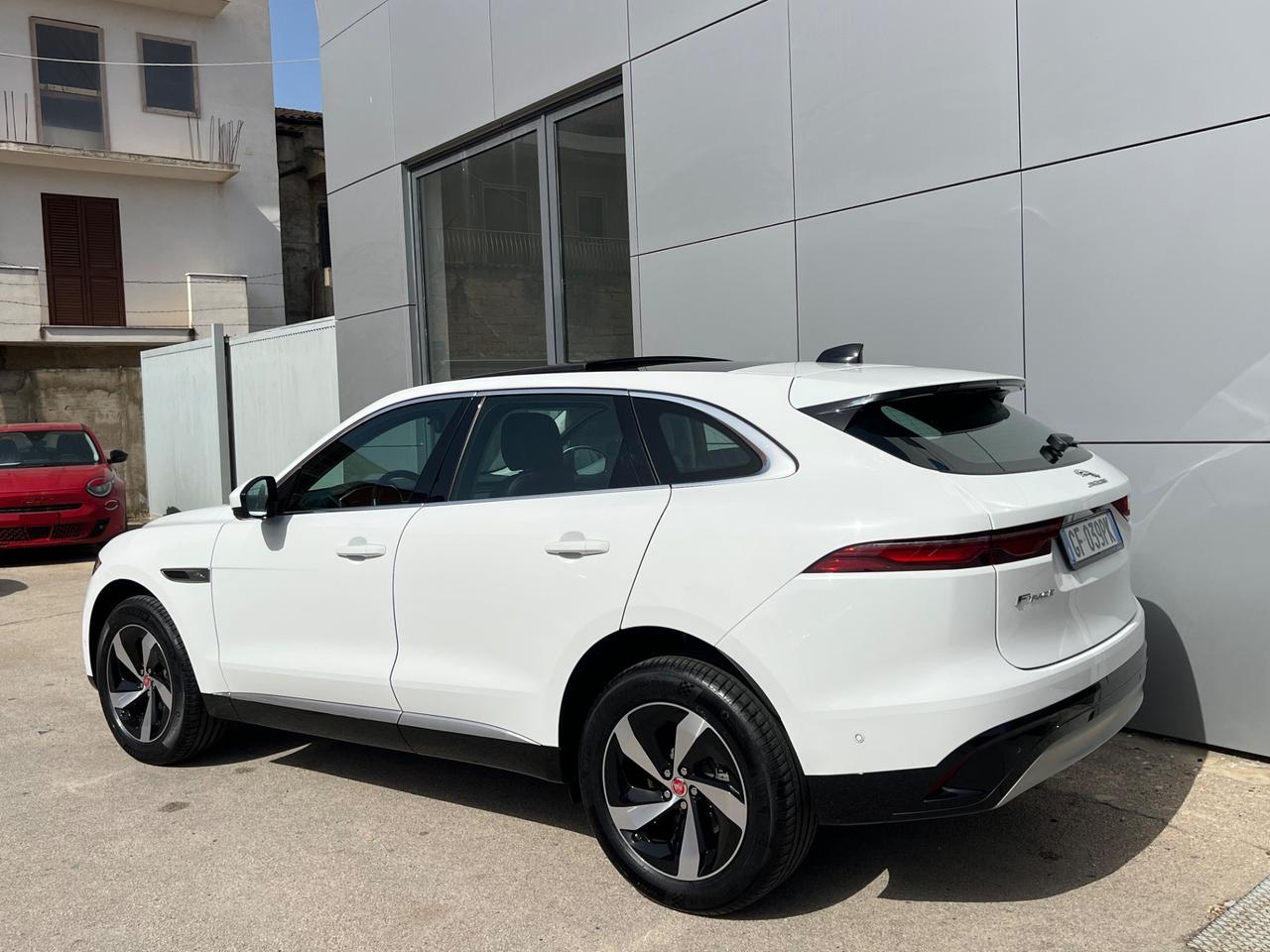 Jaguar F-Pace S awd 204cv auto possibilità noleggio no scoring