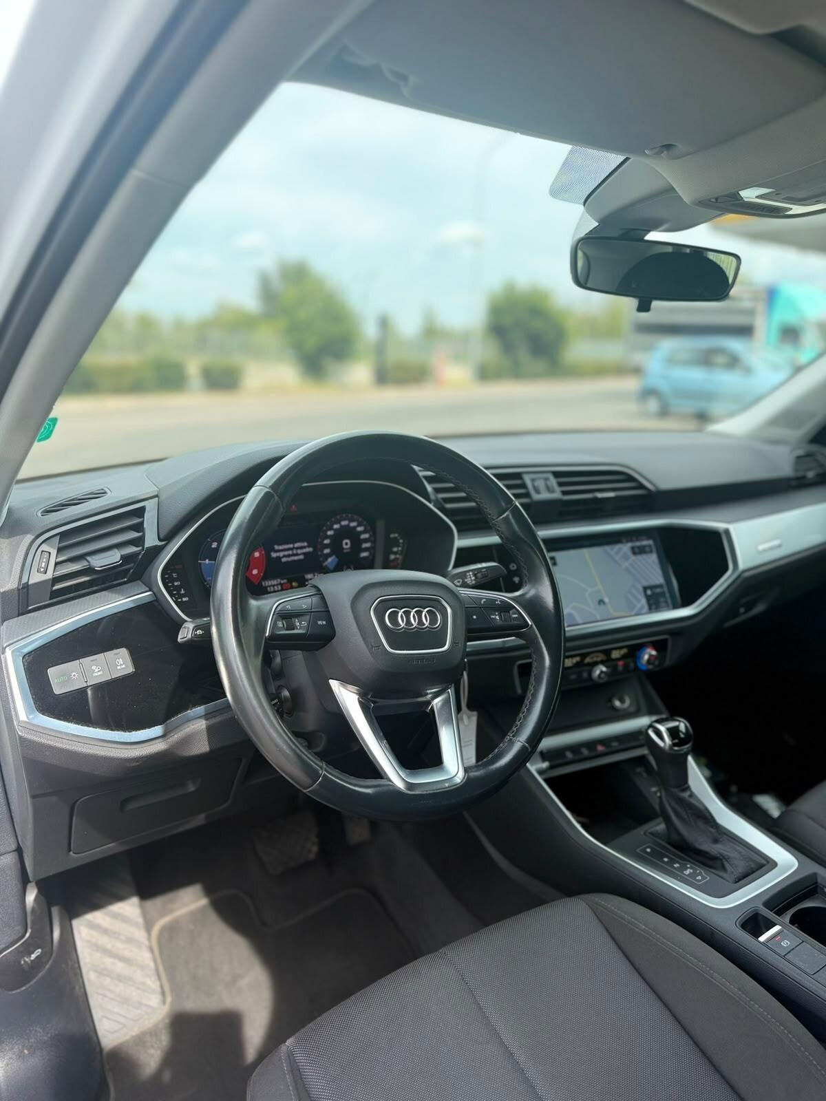 Audi Q3 40 TDI quattro S tronic matrix iva deducibile