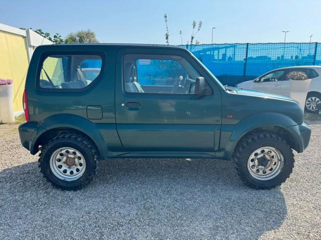 SUZUKI Jimny 1.3i 16V cat 4WD JLX
