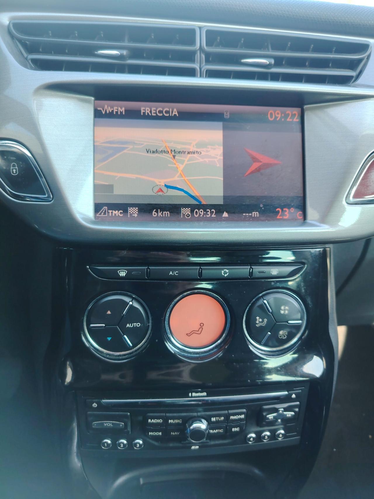 Citroen C3 1.4 Exclusive Style - NEOPATENTATI