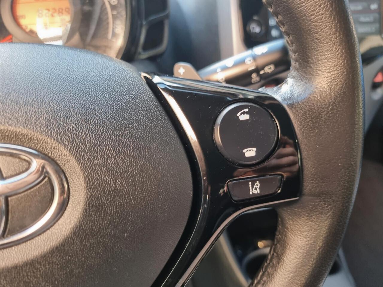 Toyota Aygo Connect 1.0 VVT-i 72 CV 5 porte x-fun MMT AUTOMATICA