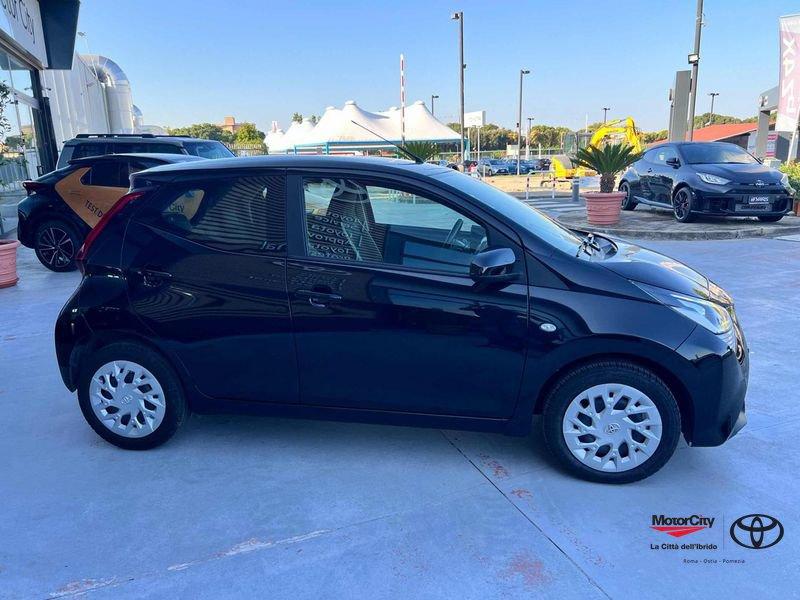 Toyota Aygo Connect 1.0 VVT-i 72 CV 5 porte x-play