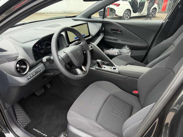 TOYOTA C-HR Plug-in Hybrid 220 Trend