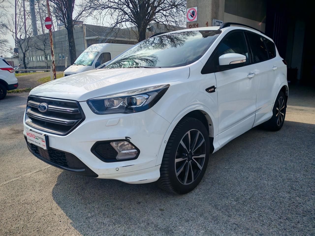 Ford Kuga 1.5 TDCI 120 CV S&S 2WD ST-Line