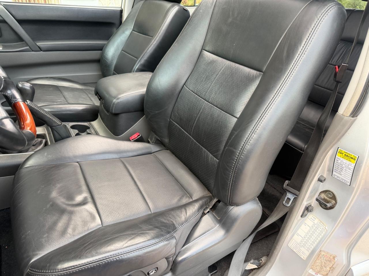 Mitsubishi Pajero 3.2 16V DI-D AUTOCARRO N1 5posti