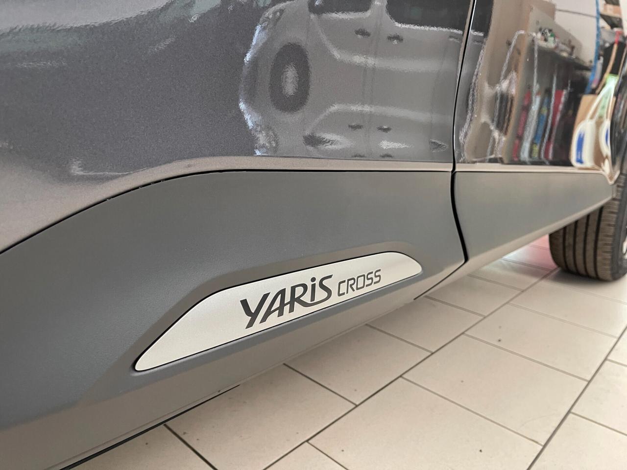Toyota Yaris Cross Trend 1.5h fwd 130cv e-cvt-Ok Neopatentati-LEGGI SOTTO