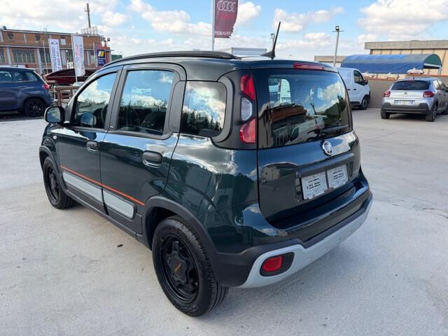 Fiat Panda Cross 1.0 FireFly S&S Hybrid GARMIN