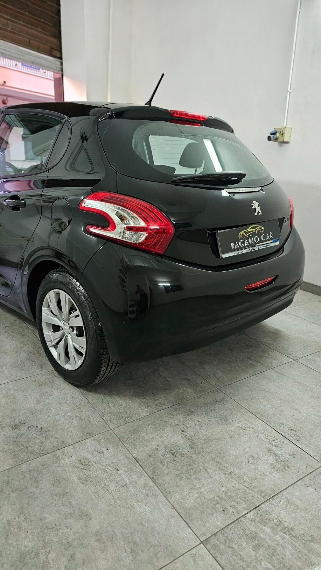 Peugeot 208 1.4 HDi 68 CV 5 porte