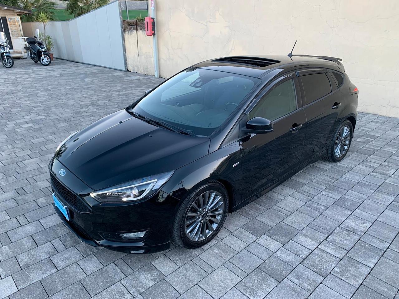 Ford Focus 1.5 Tdci 120cv ST Line Automatica