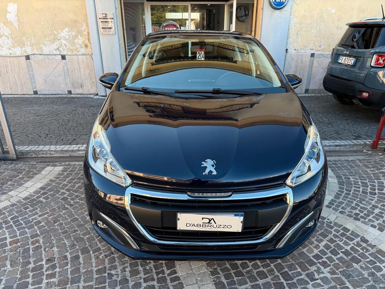 Peugeot 208 1.2 Benz 82cv Allure PER NEOPATENTATI