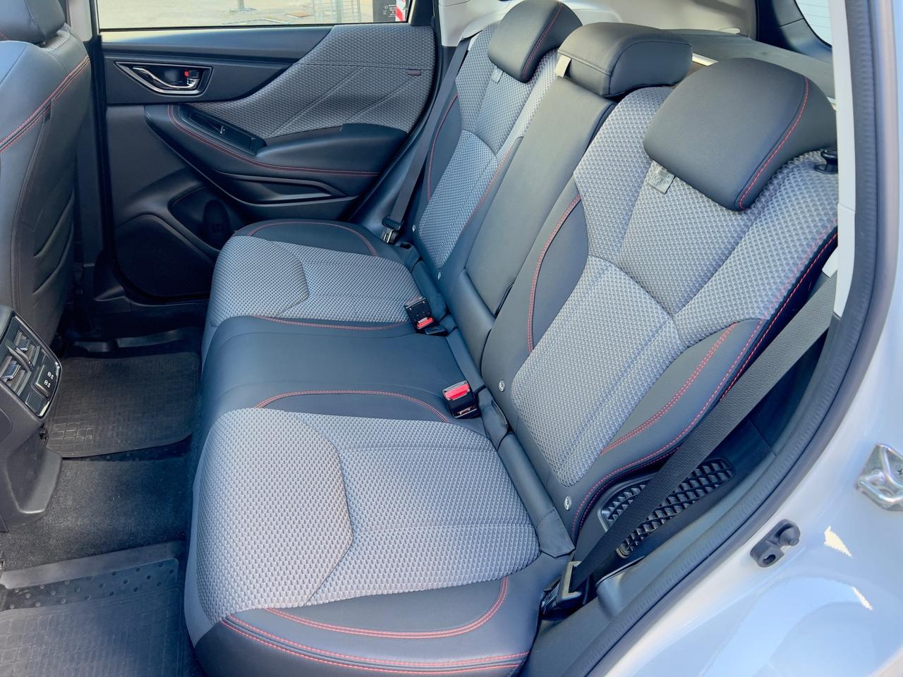 Subaru Forester 2.0 e-Boxer MHEV CVT Lineartronic 4dventure