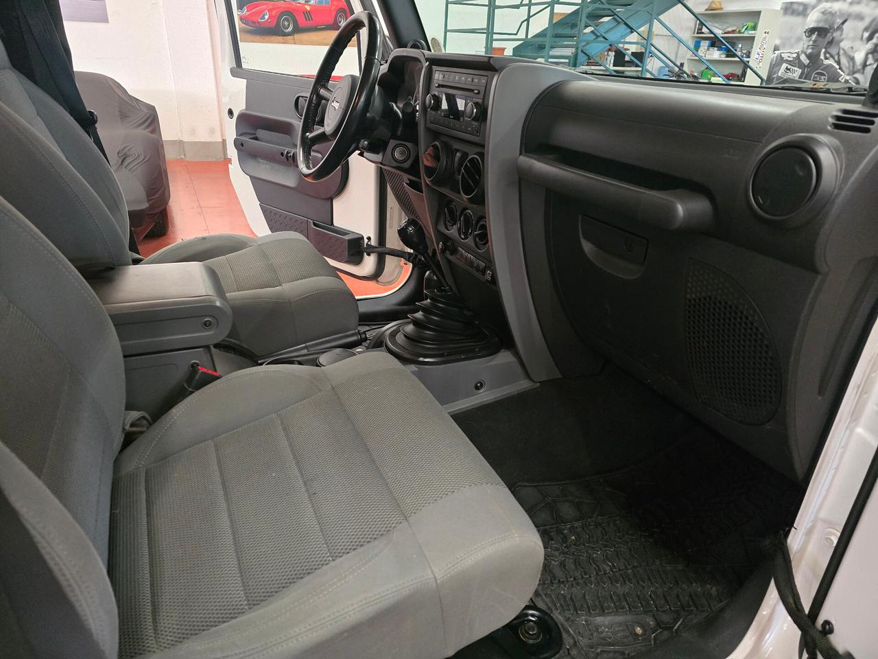 Jeep Wrangler 2.8 CRD DPF Rubicon CAMBIO MANUALE