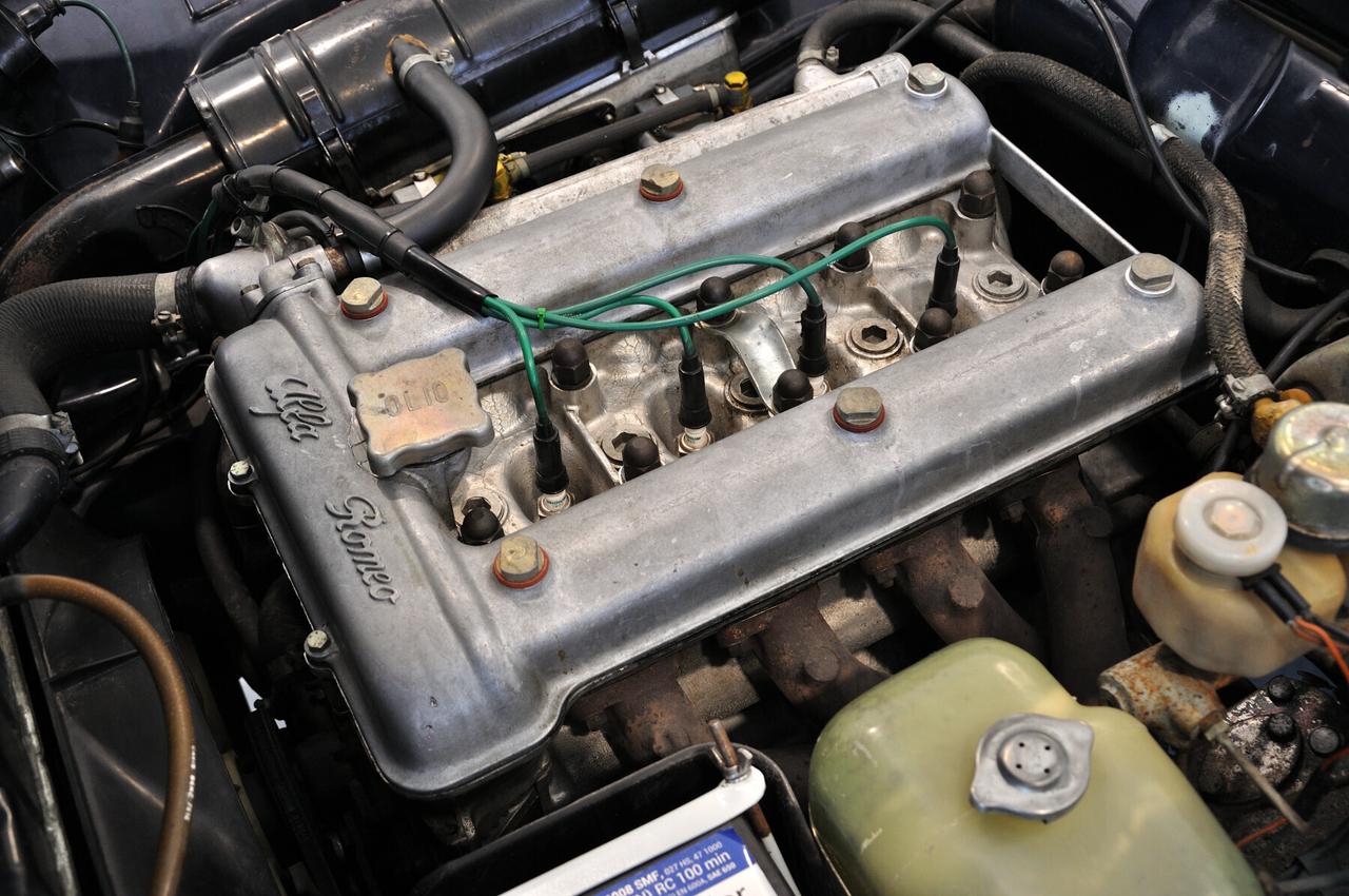 Alfa Romeo 2000 tipo 105.12 Conservata Omologata RIAR