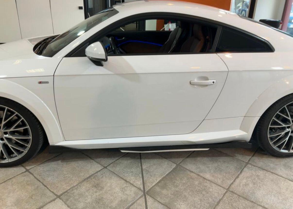 Audi TT Coupé 2.0 TFSI quattro S tronic line