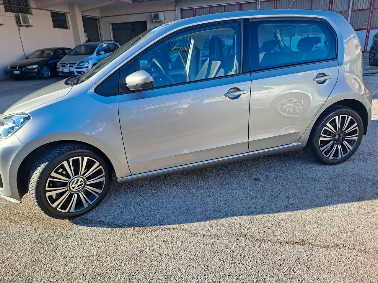 Volkswagen up! 1.0 75 CV 5p. high