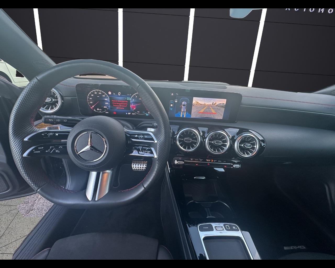 Mercedes-Benz CLA S.Brake (X118) - CLA 180 Automatic Shooting Brake AMG Line Premium Plus