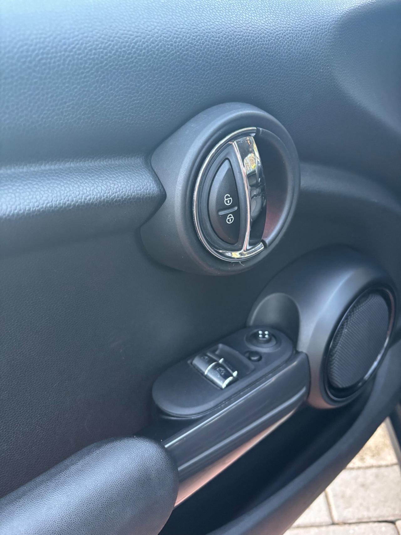 Mini 1.5 Cooper D 2017