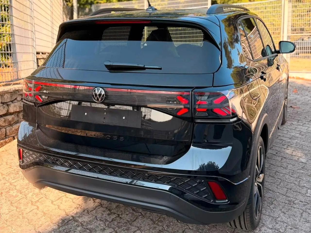 Volkswagen T-Cross 1.0 TSI 115 CV DSG R-Line