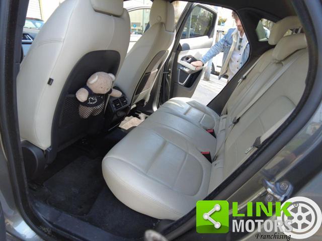 JAGUAR E-Pace 2.0D 180 CV AWD aut. R-Dynamic SE