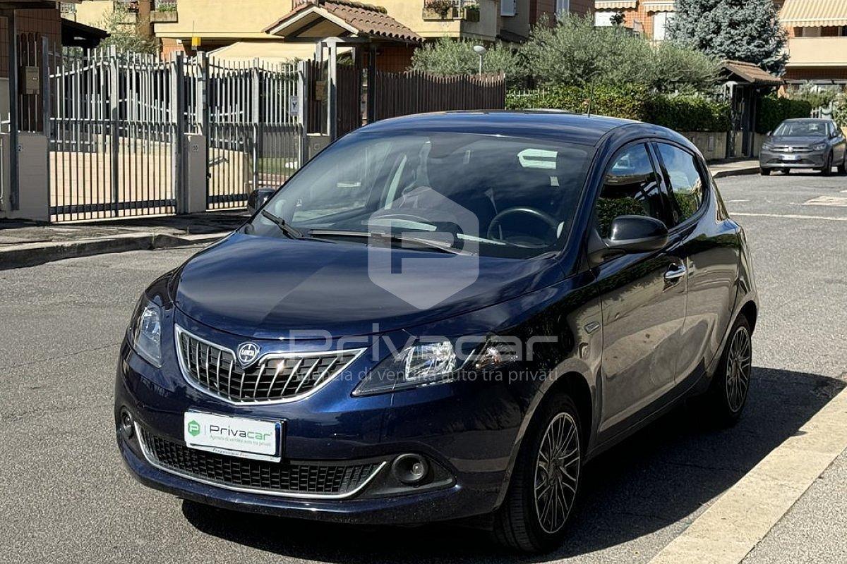 LANCIA Ypsilon 1.0 FireFly 5 porte S&S Hybrid Ecochic Silver