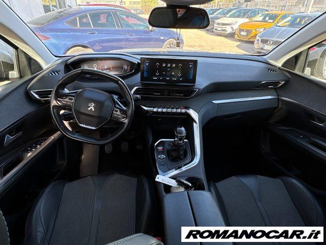 PEUGEOT 5008 BlueHDi 130 S&S Allure