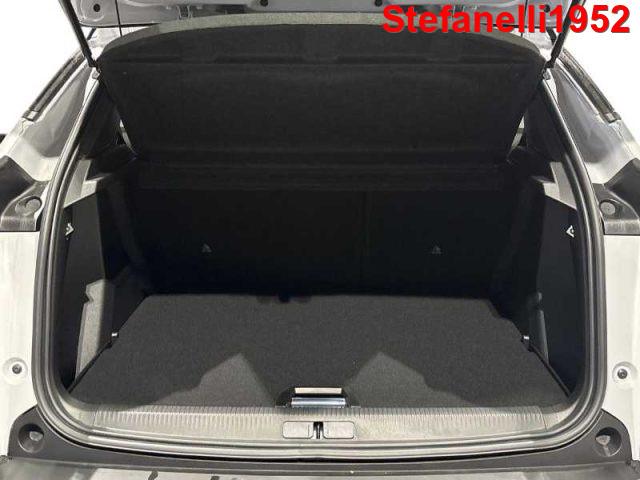PEUGEOT 2008 1.2 hybrid GT 136cv e-dcs6