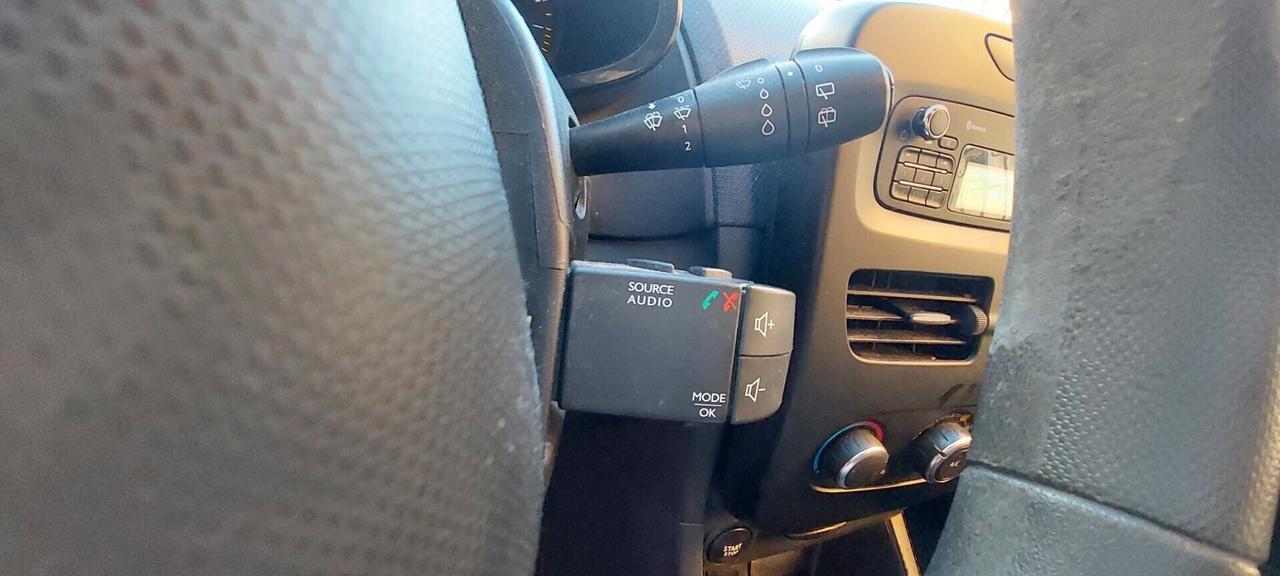 CLIO 1,2 GPL DI SERIE SCADENZA BOMBOLE NEL 2035-X NEOPATENTATI IMPECCABILE FULL