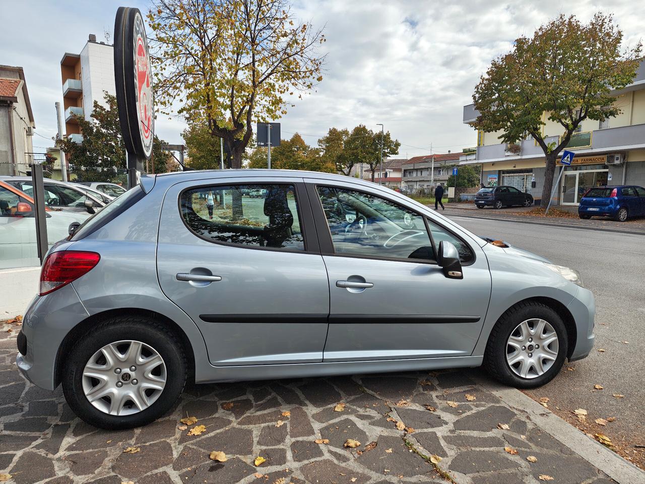 Peugeot 207 1.4 8V 75CV 5p. Energie Sport ECO GPL