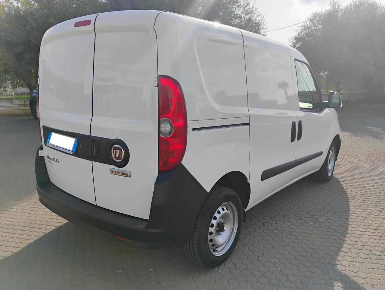 Fiat doblò cargo 1.6 MJ 3 Posti