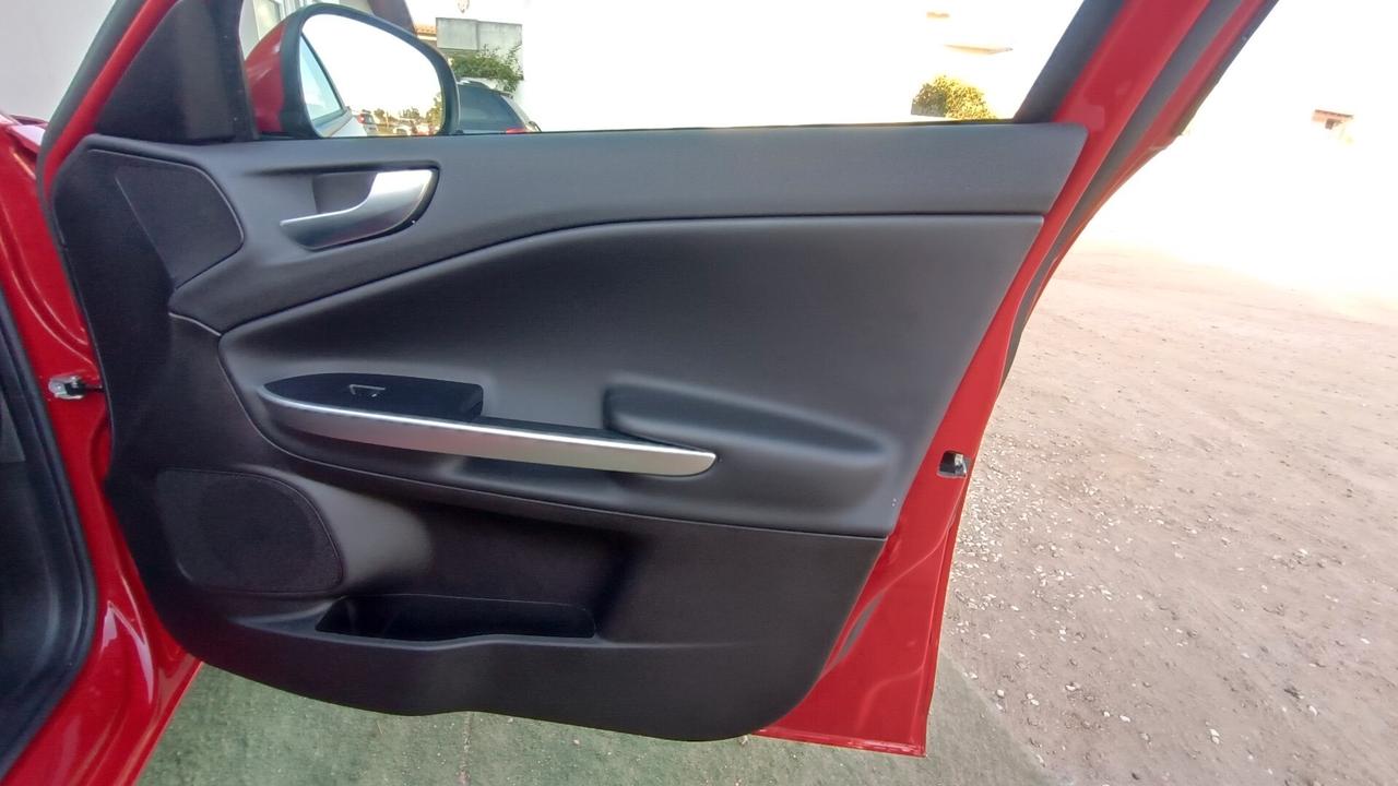 Alfa Romeo Giulietta 1.6 JTDm pari al nuovo 25000km