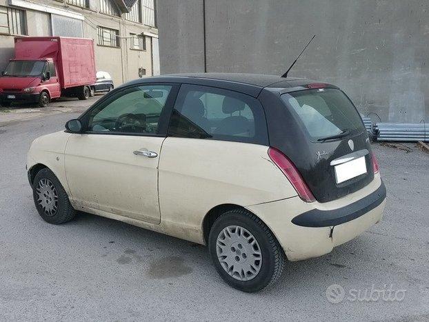 Lancia Ypsilon 1.3 MJT 16V Argento