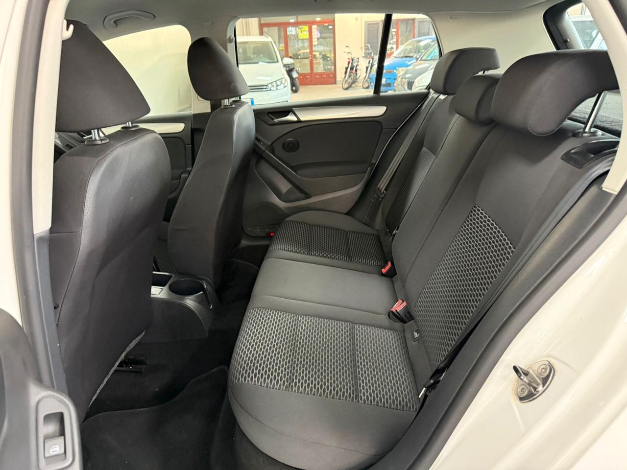 Volkswagen Golf 1.6 Tdi 105cv 5P Comfortline