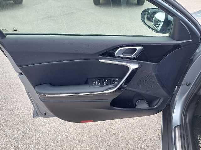 Kia XCeed 1.6 CRDi 136 CV MHEV Business