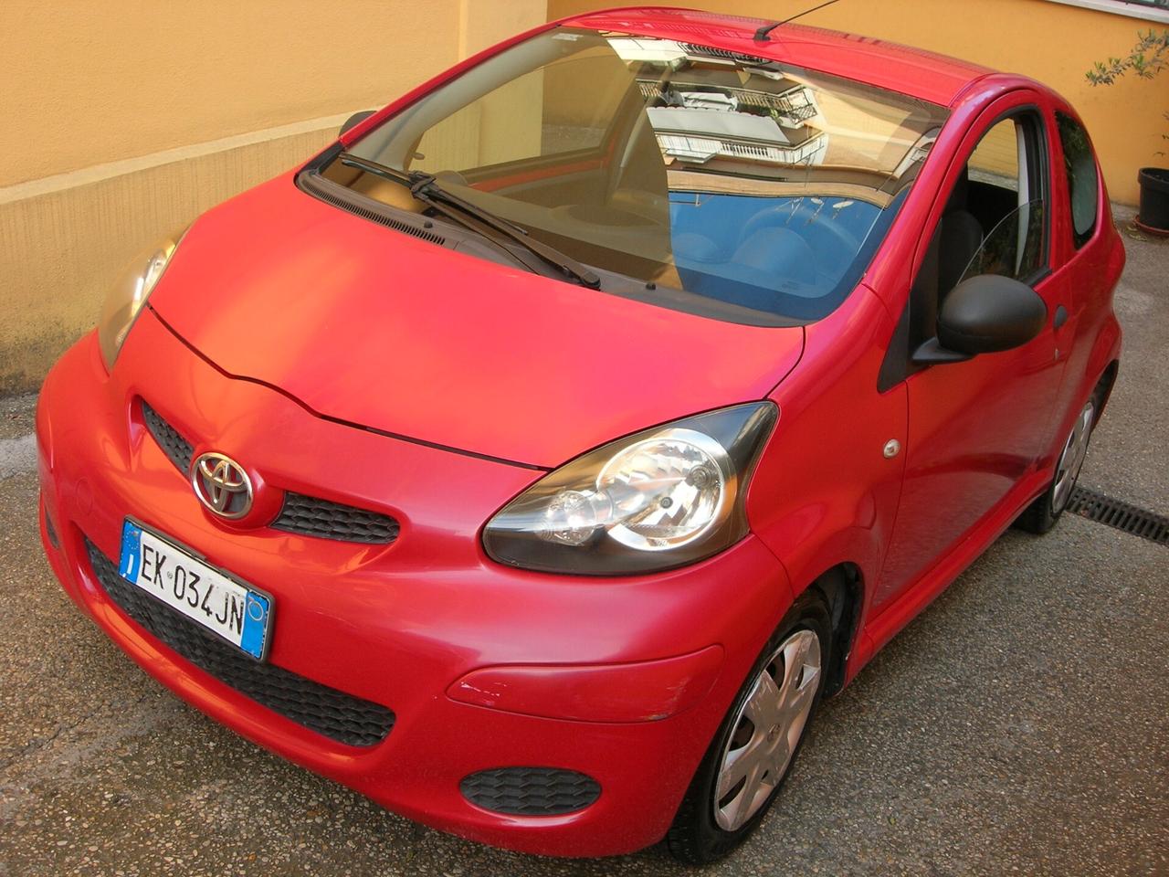 Toyota Aygo 1.0 12V VVT-i 3 porte Sol Connect