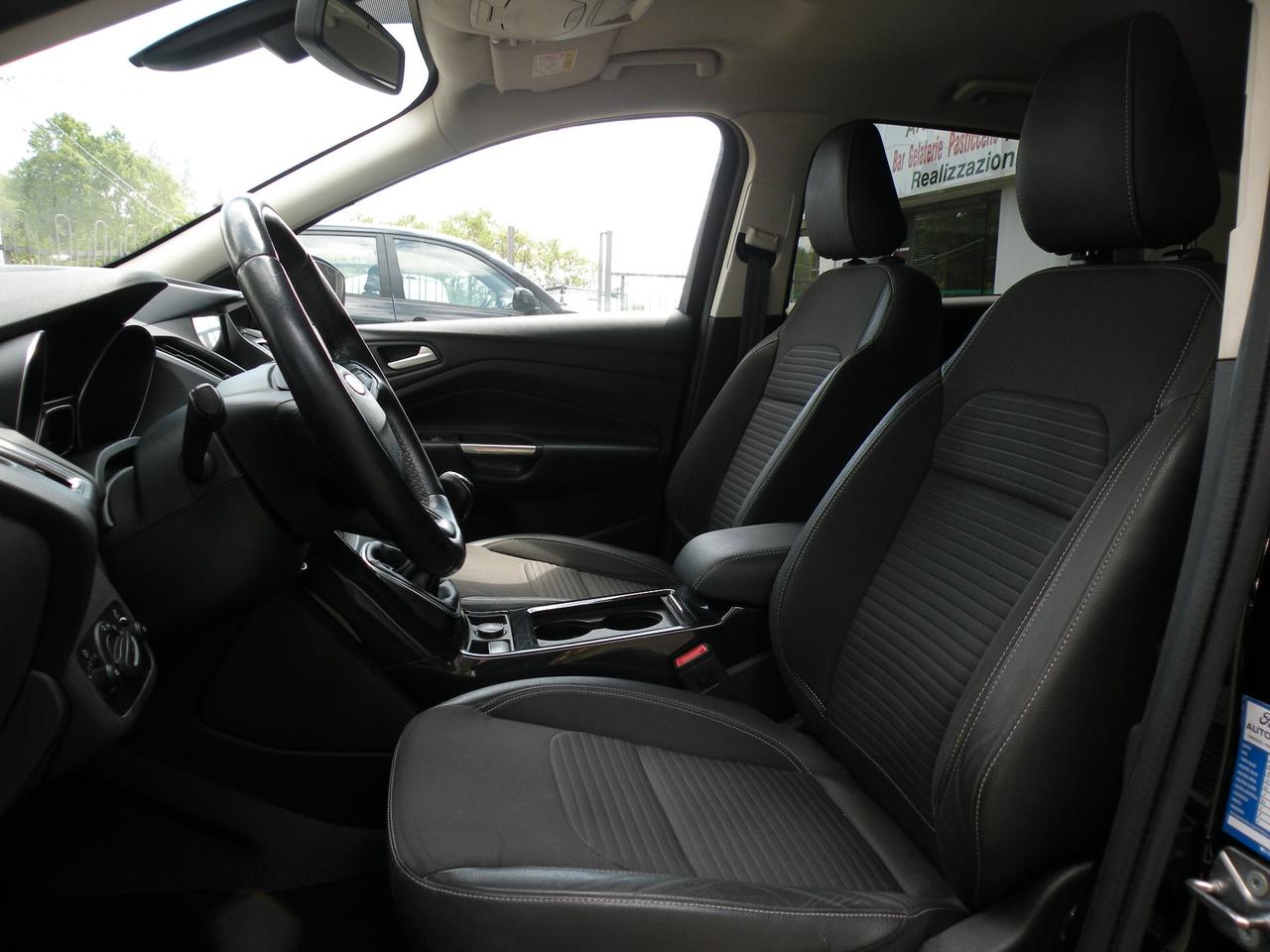 FORD KUGA 2.0 TDCI 150 4WD TITANIUM 2018