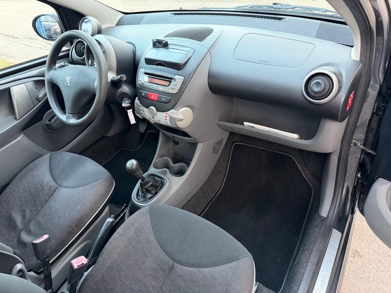 Peugeot 107 1.0 benzina 68 cavalli 2010