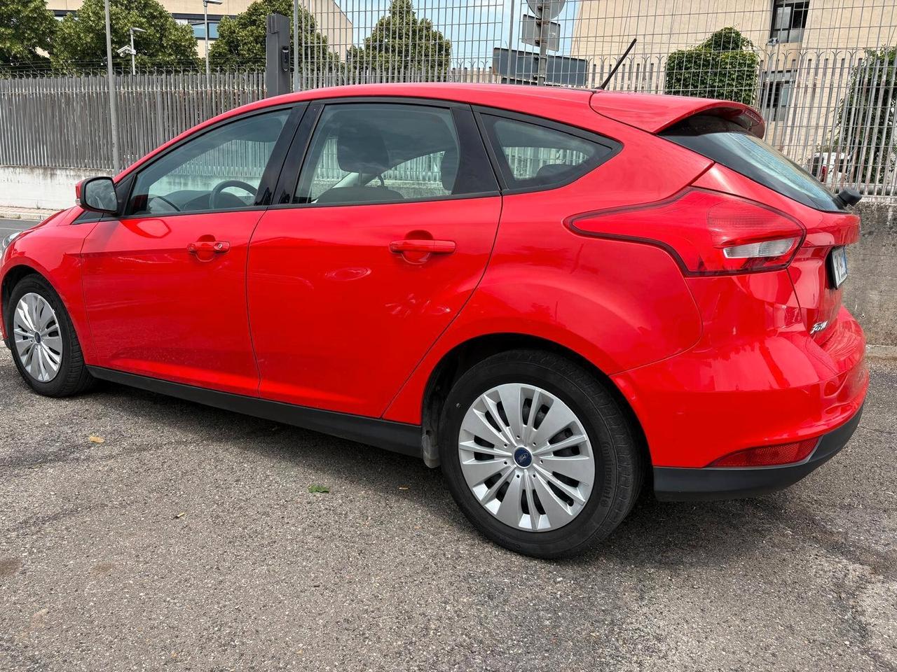 Ford Focus 1.0 EcoBoost 100 CV Start&Stop Business