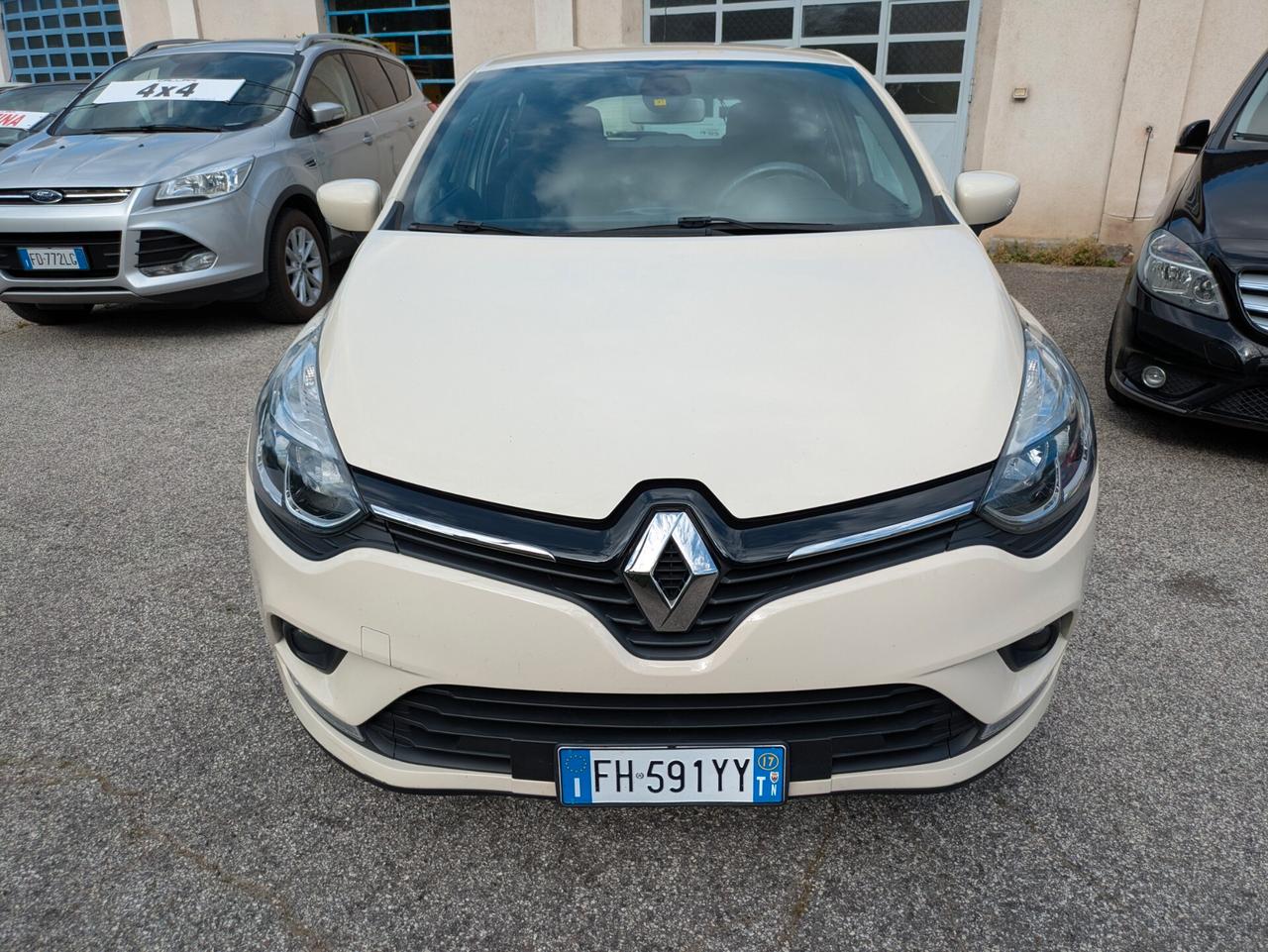 RENAULT CLIO 1.5 DIESEL 75CV