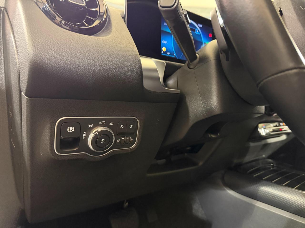 Mercedes GLB 180 d 180 CV Business automatic