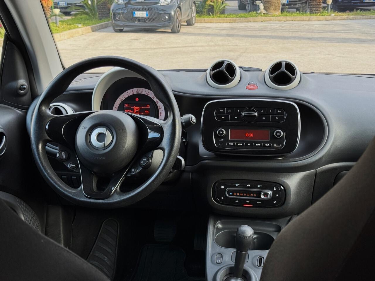 smart forTwo 1.0 Youngster 71CV Twinamic