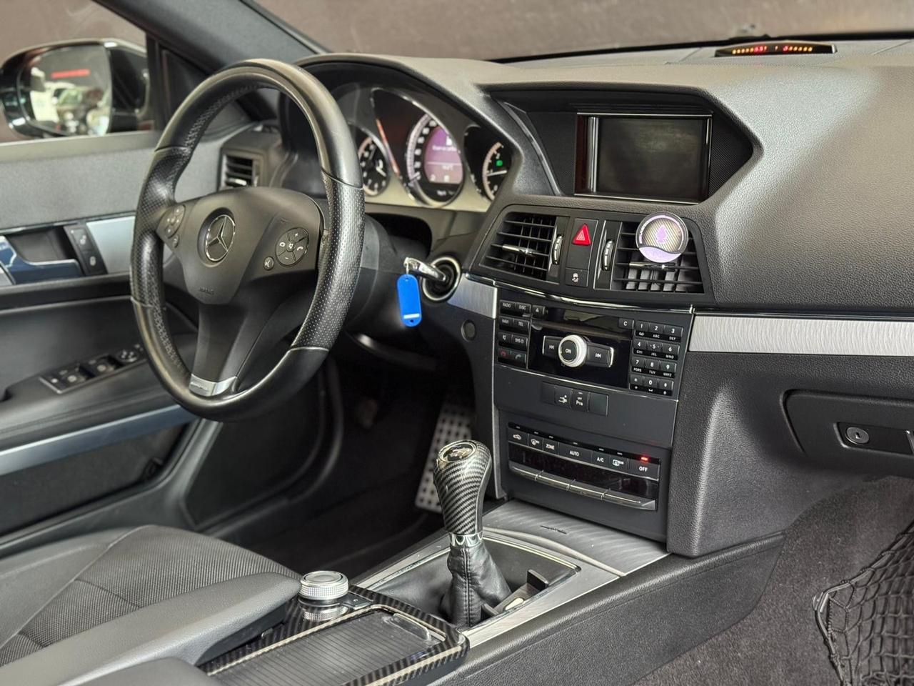 Mercedes-benz E 250 CDI Coupé BlueEFFICIENCY Avantgarde